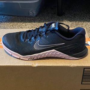 Nike Metcon 4 Black Pink Foam